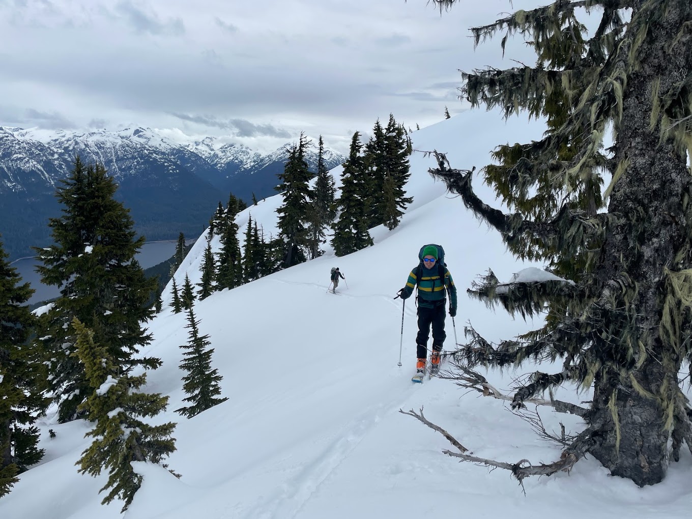 ski in